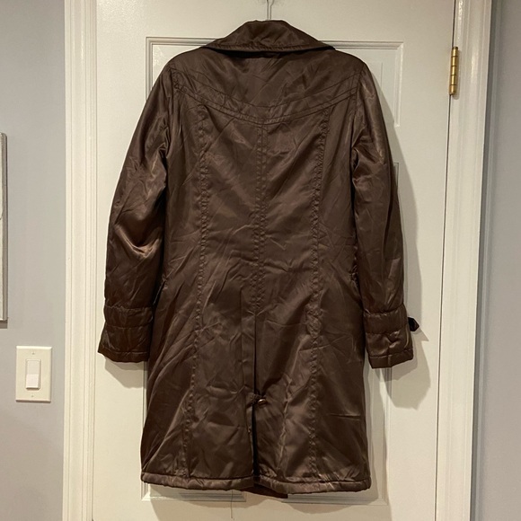 Oltre Brown Satin Shimmer Trench Coat - Size 6 - Picture 4 of 10